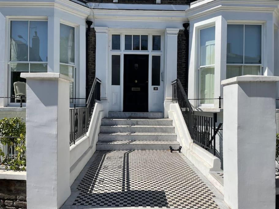 Stylish 3-Bedroom Flat In Kensington 伦敦 外观 照片